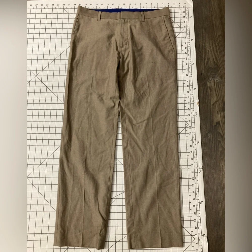 Banana Republic Men’s Size 31/30 Tan Non-Iron Tailored Slim Fit Pants